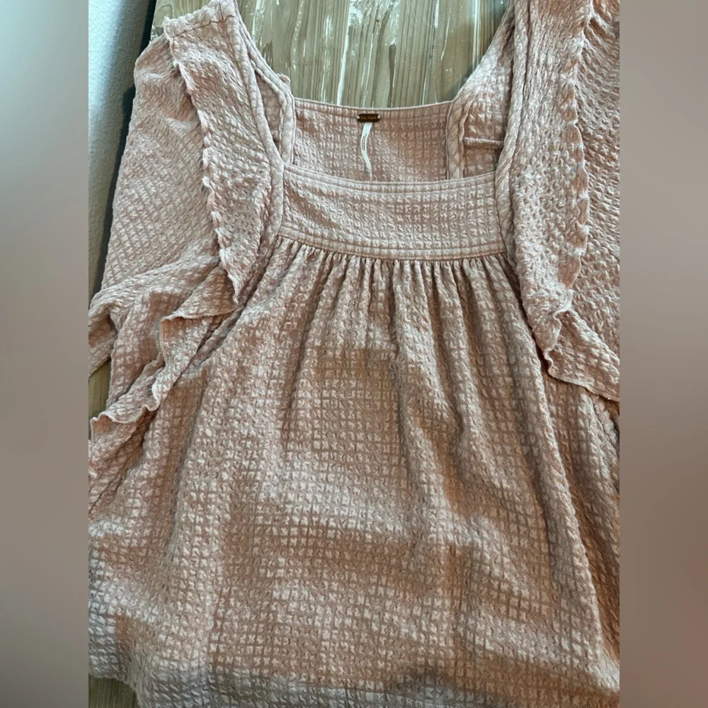 Free People Ruffled Peasant Top Peach Pink Long Sleeve (Size Small)